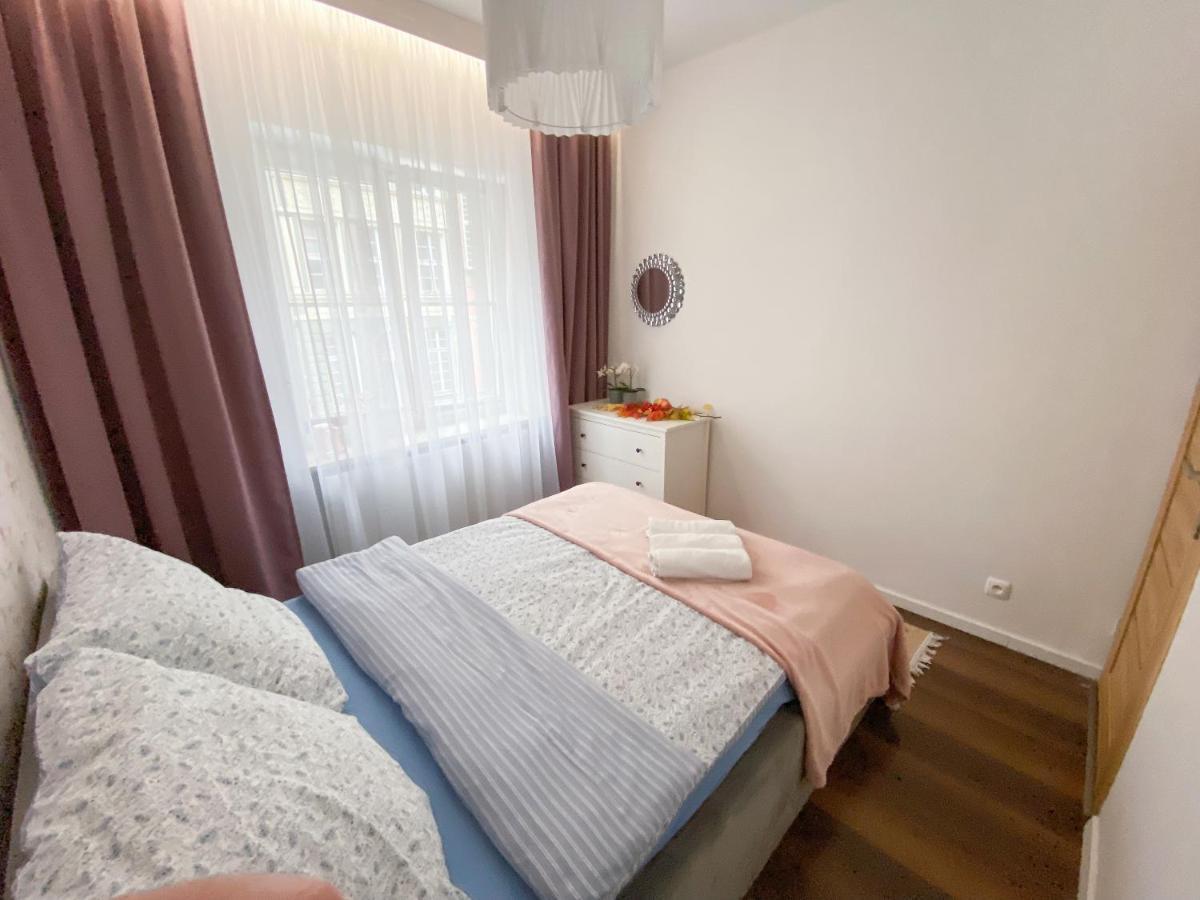 Apartament Old Town Dluga กดัญสก์ ภายนอก รูปภาพ